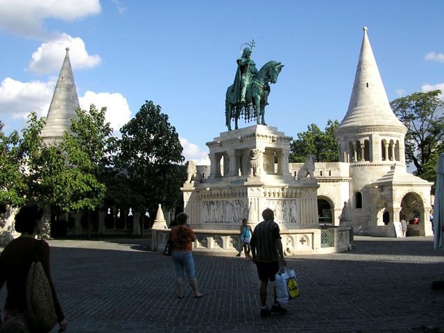 42 Budapešť, Hradní vrch, Rybářská bašta (Halászbástya), 05.07.11